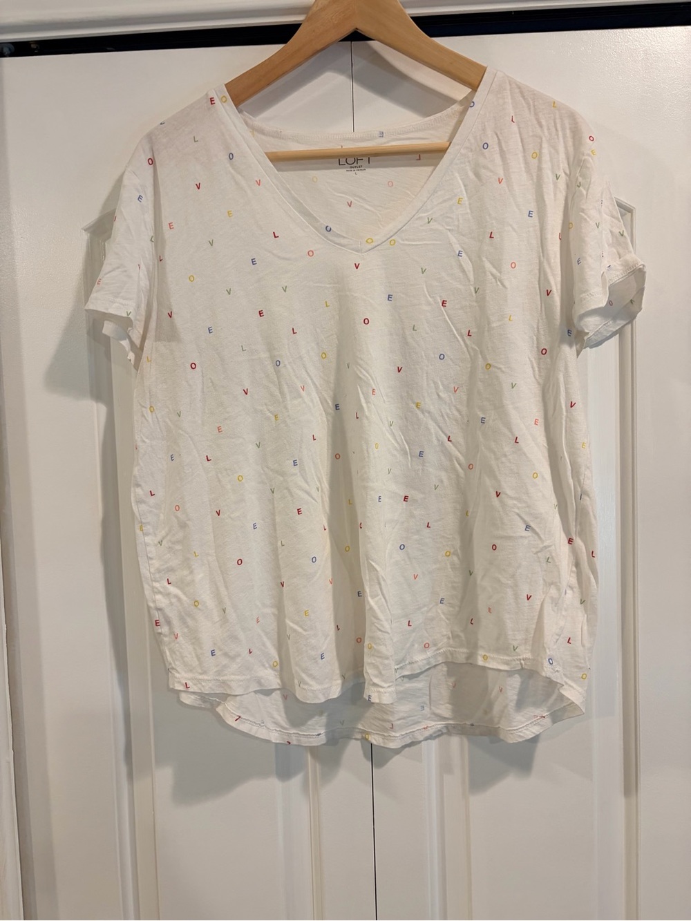 LOFT White V-Neck Short Sleeve Tee with Small Multicolor LOVE Letter Print